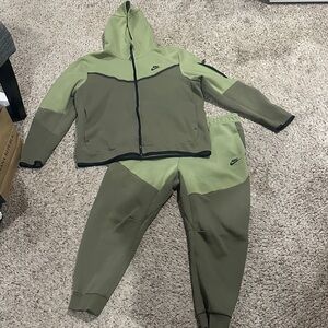 Nike tech Two-Tone Olive & Sage Green Zip Hoodie and Joggers Set